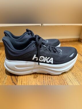 Hoka Women’s Black and White Sneakers Sz 8.5